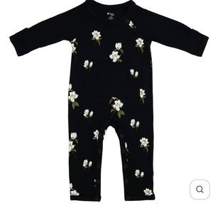 New with tags Kyte Baby black magnolia longalls. Size 0-3